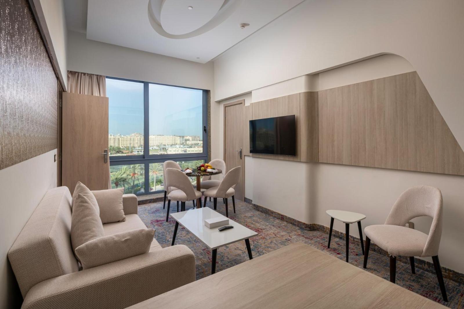 Mirage Hotel & Conference Center Alexandria Exterior photo Suite