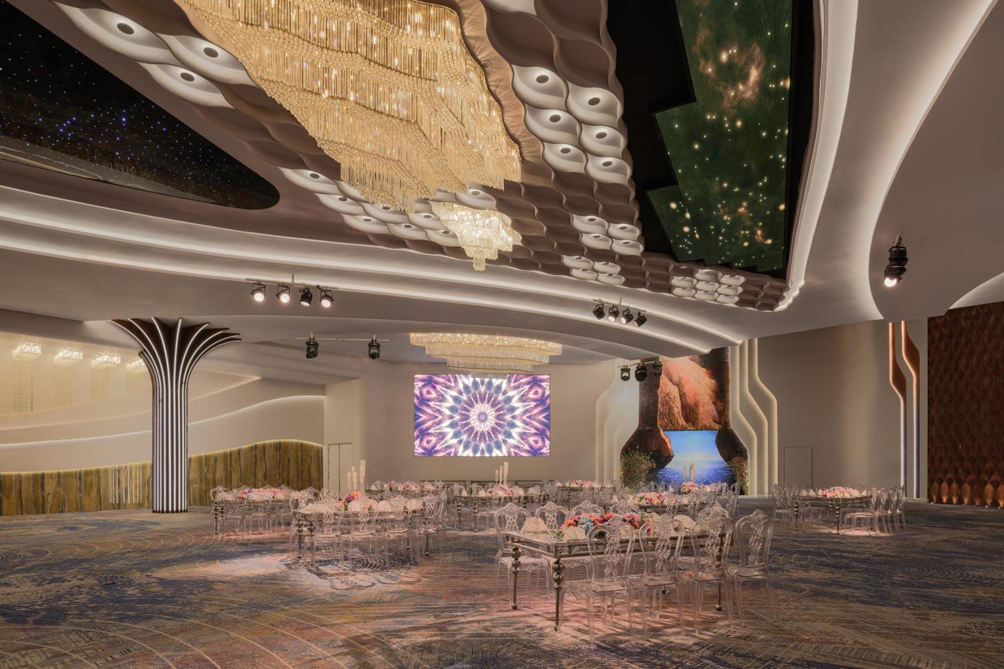 Mirage Hotel & Conference Center Alexandria Exterior photo The interior of the ballroom