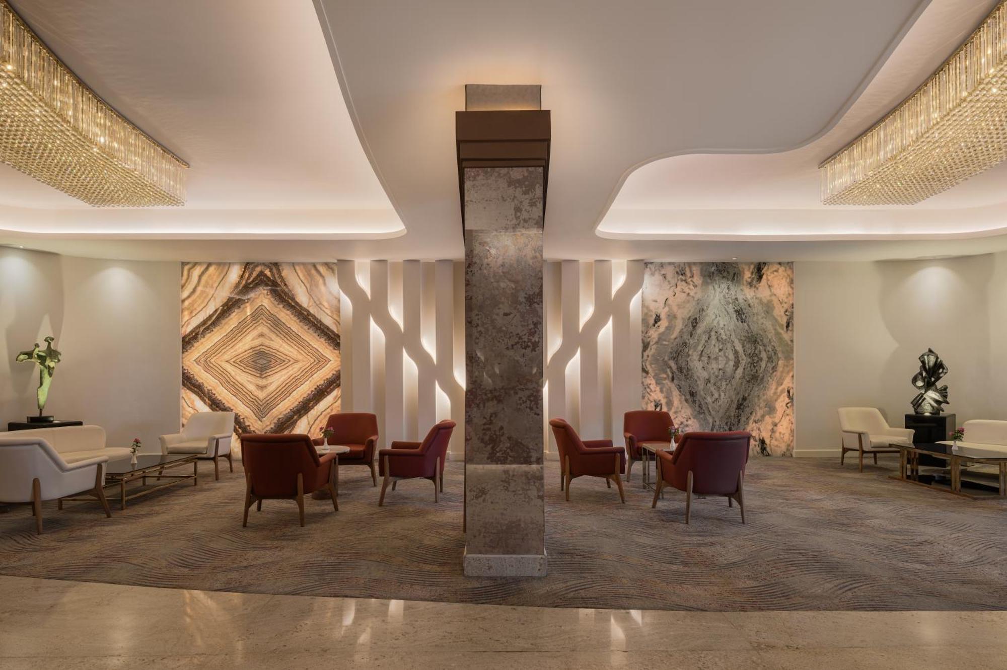 Mirage Hotel & Conference Center Alexandria Exterior photo Lobby