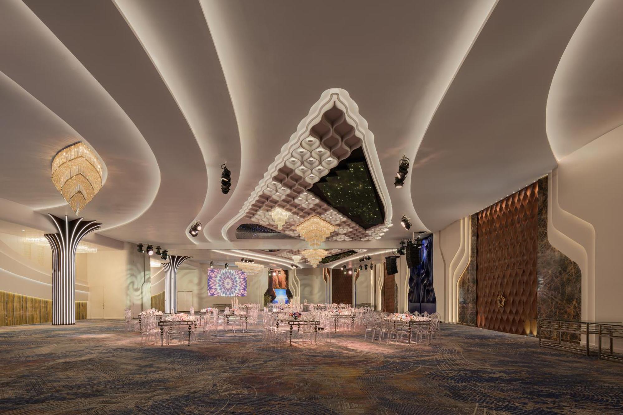 Mirage Hotel & Conference Center Alexandria Exterior photo The interior of the new building
